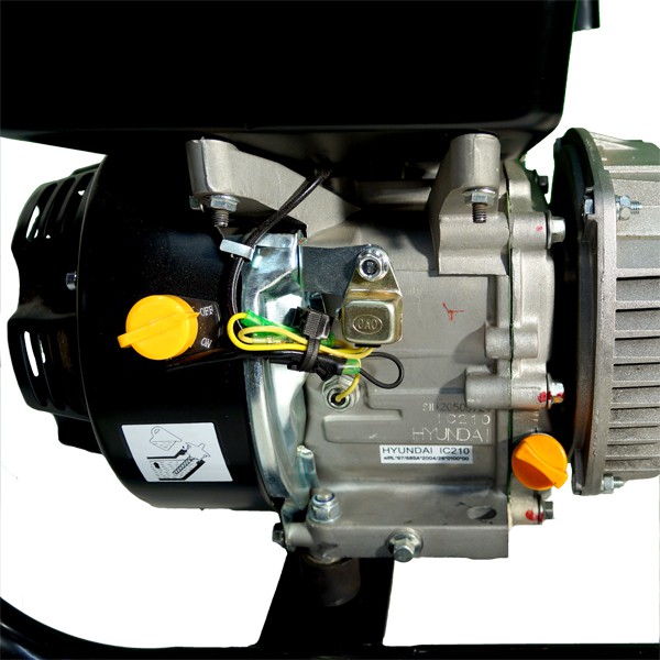 Hyundai HY3400 Petrol Generator motor view