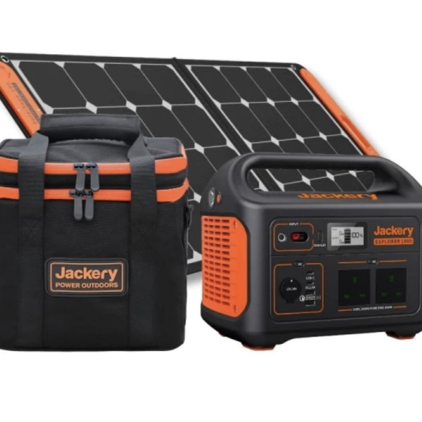 Jackery Explorer 1000 Portable Power Station + SolarSaga 100W Solar Panel + Carrying Case