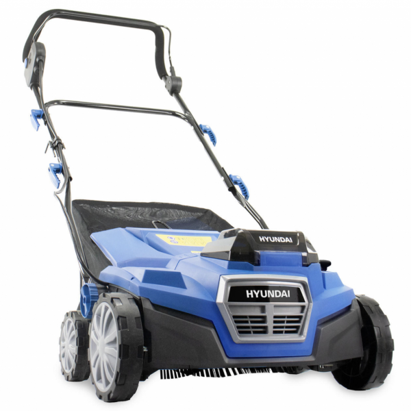 Hyundai Artificial Grass Sweeper 2x 20V (40V) 380mm Working Width, Brushless Motor, 4Ah Li-ion Batteries HY2197