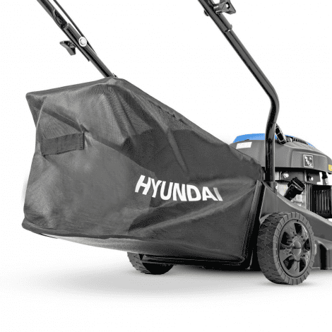Hyundai 16’’ / 39cm Black Edition Hand Push Petrol Lawnmower, 131cc, 35L Grass Collect and Rear Discharge | HYM16130P - Image 12